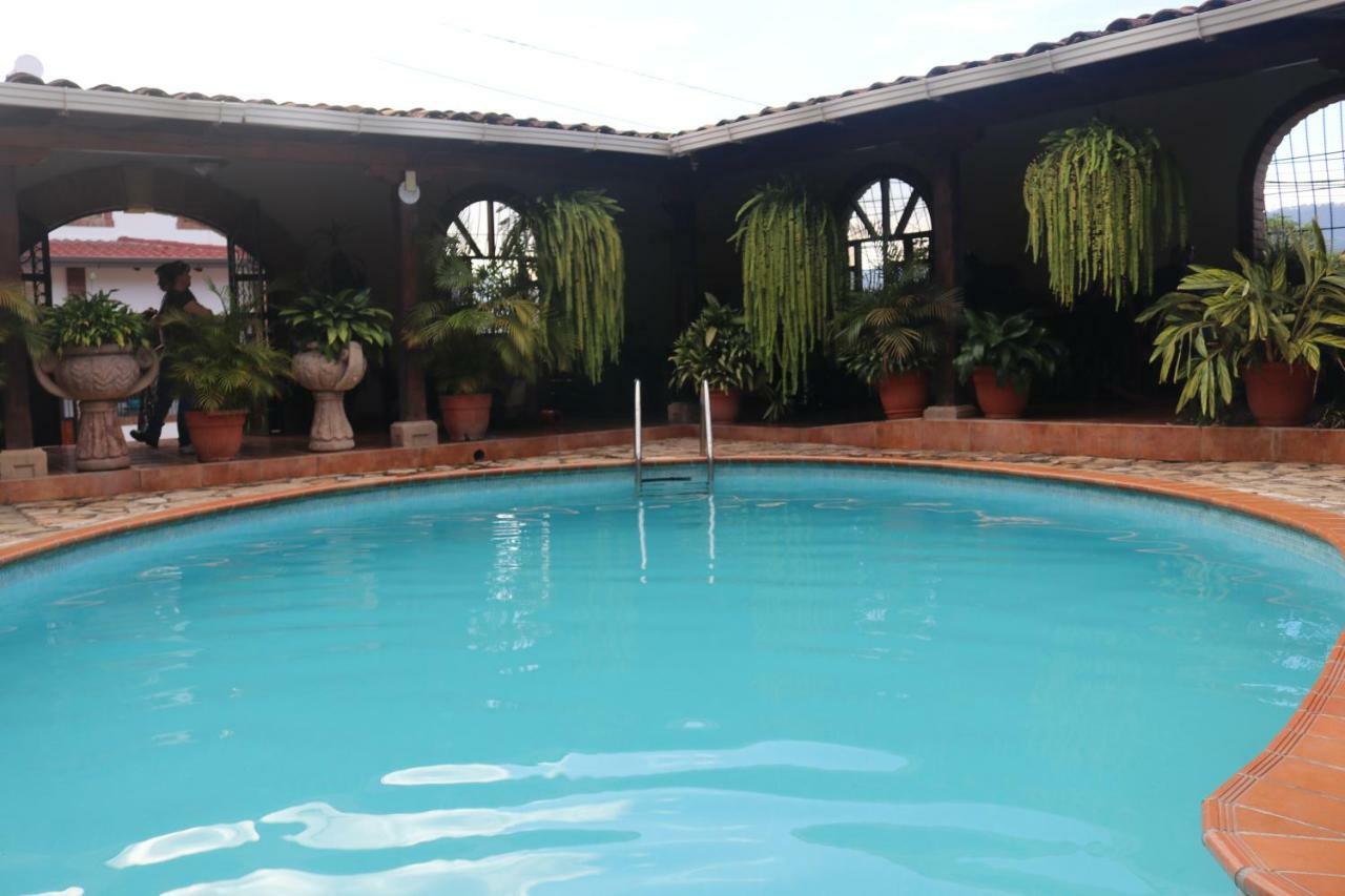 Hotel Buena Vista Copán Kültér fotó